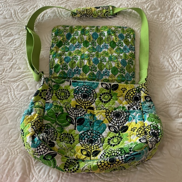 🍋‍🟩 Vera Bradley Baby Diaper Messenger Bag Limes Up 🍋‍🟩 - Picture 2 of 15